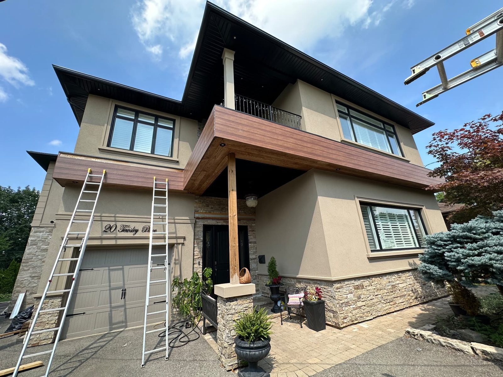 Ribonga exterior project in Ontario